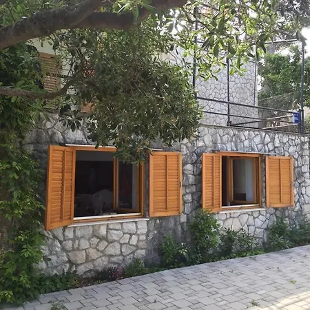 Cozy Place On The * Trogir
