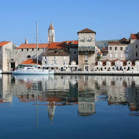 Apartment Cozy Place On The Trogir